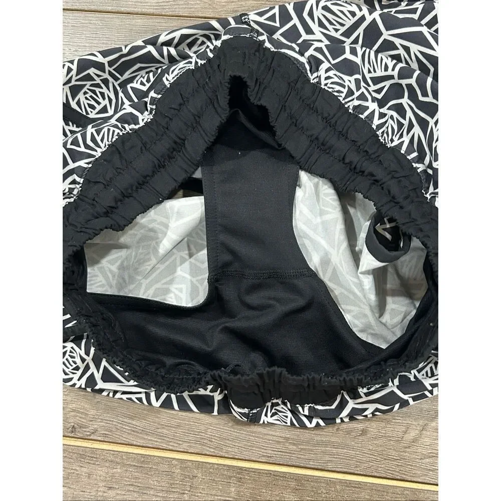 Lululemon speed up short sz 8